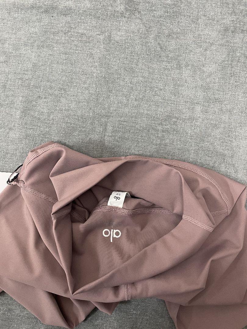 ALO YOGA ストレッチAzuki Pink ヨガレギンス S S/ヨガレギンスAlo Yoga Azuki Pink ストレッチ - メルカリ