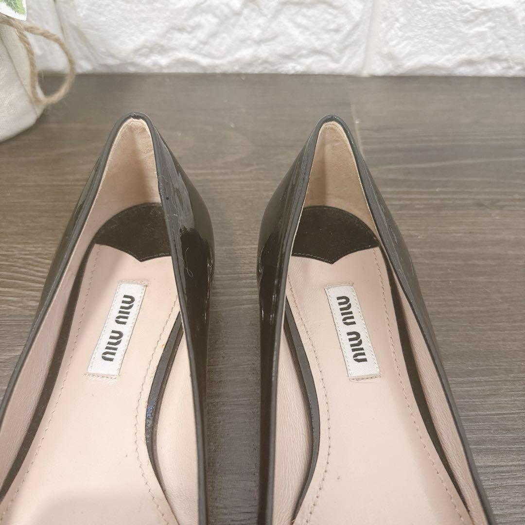 miumiu 黒　エナメル　リボン　パンプス　ビジュー　クリスタルヒール