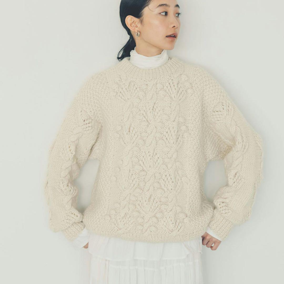 極美品【北欧暮らしの道具店】yuni ユニ 植物柄のハンドニット キナリ