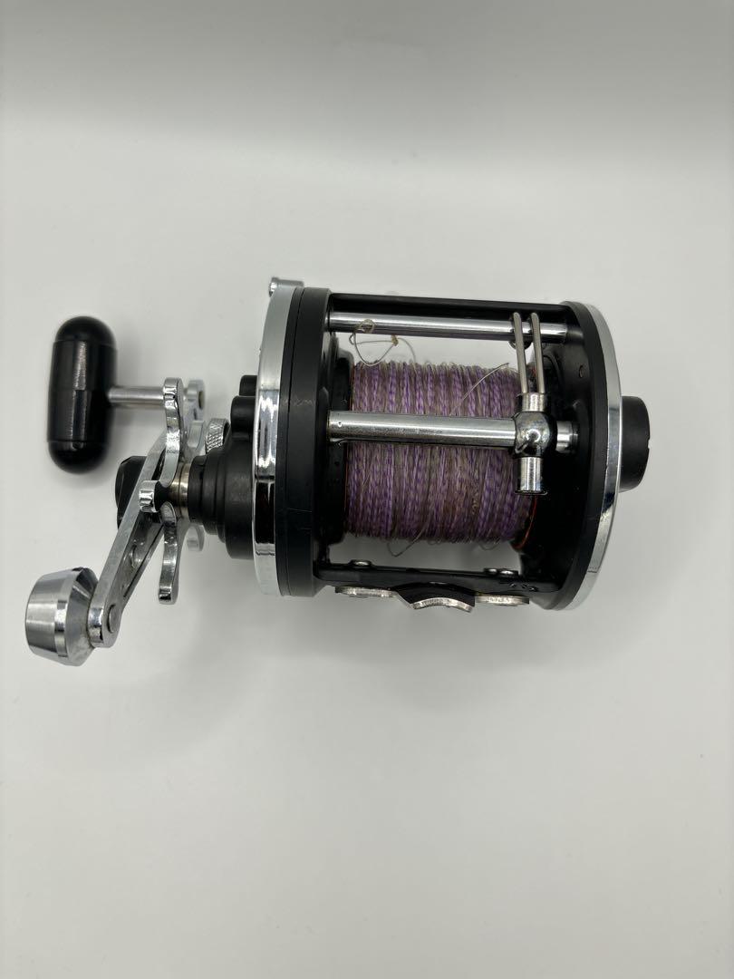 DAIWA sealineシーライン 47H レトロリール