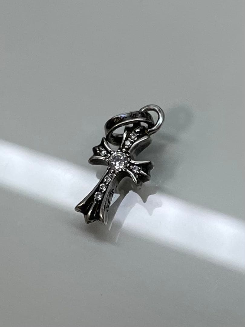 【一点物】ハンドメイド silver925 ベイビーファット クロスczダイヤ燻