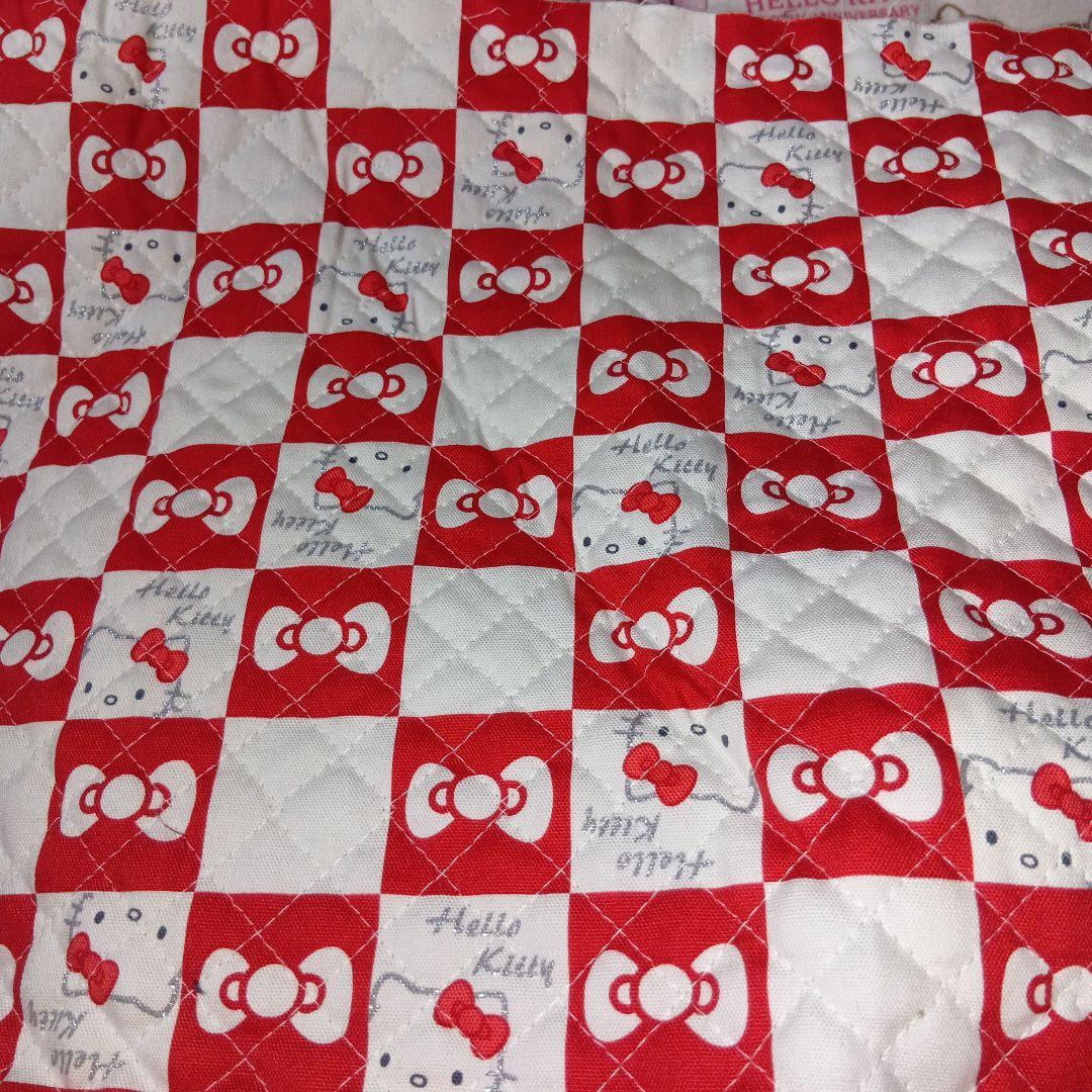ハローキティ30周年限定2004キルト綿生地 赤白 チェック約110×65センチ