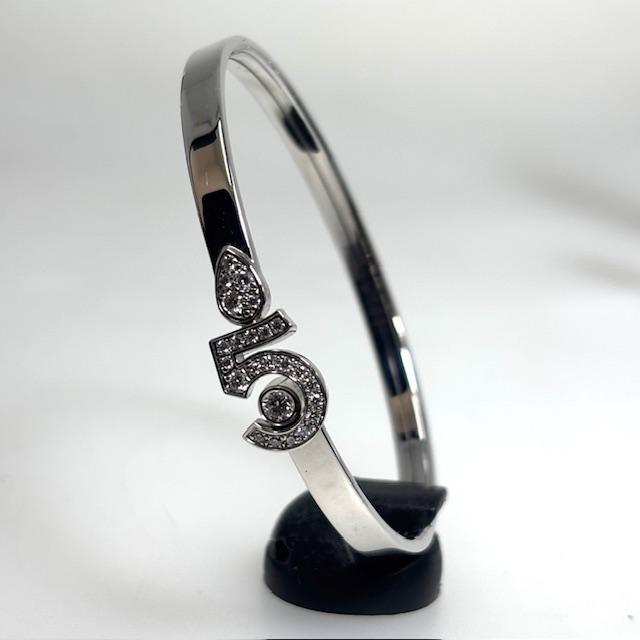 【CHANEL】シャネル エターナル No5 ブレスレット ダイヤWG 箱