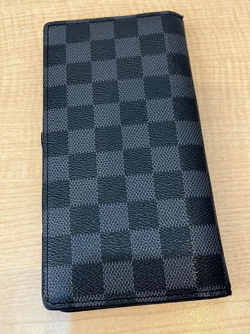 LOUIS VUITTON ルイヴィトン　ダミエ長財布　黒　 二つ折り財布