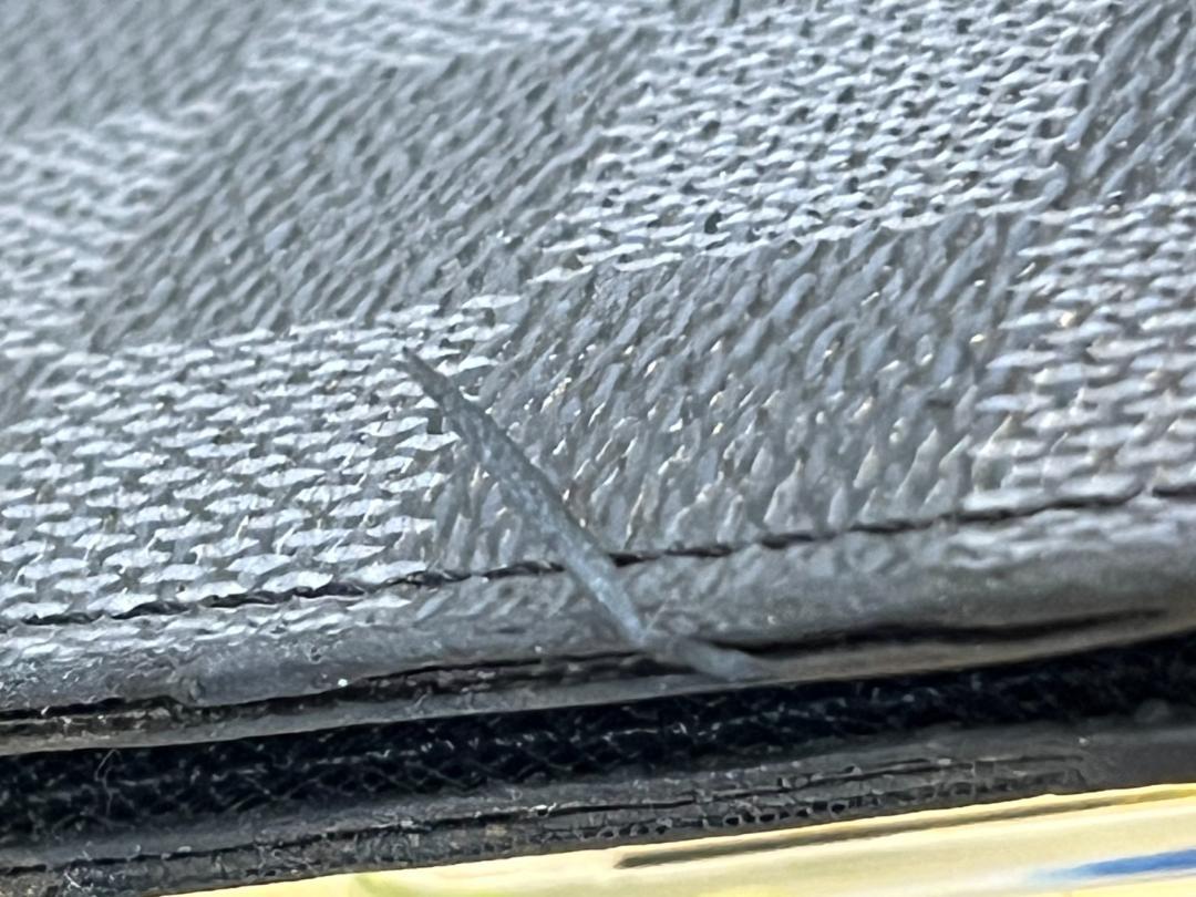 LOUIS VUITTON ルイヴィトン　ダミエ長財布　黒　 二つ折り財布