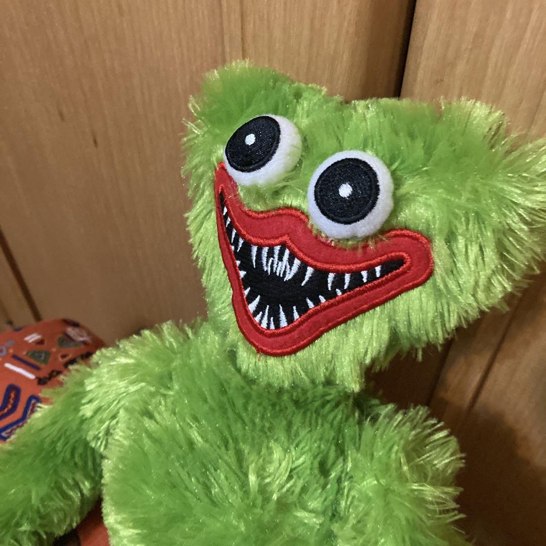 グリーン モンスター ぬいぐるみ 40cm - メルカリ