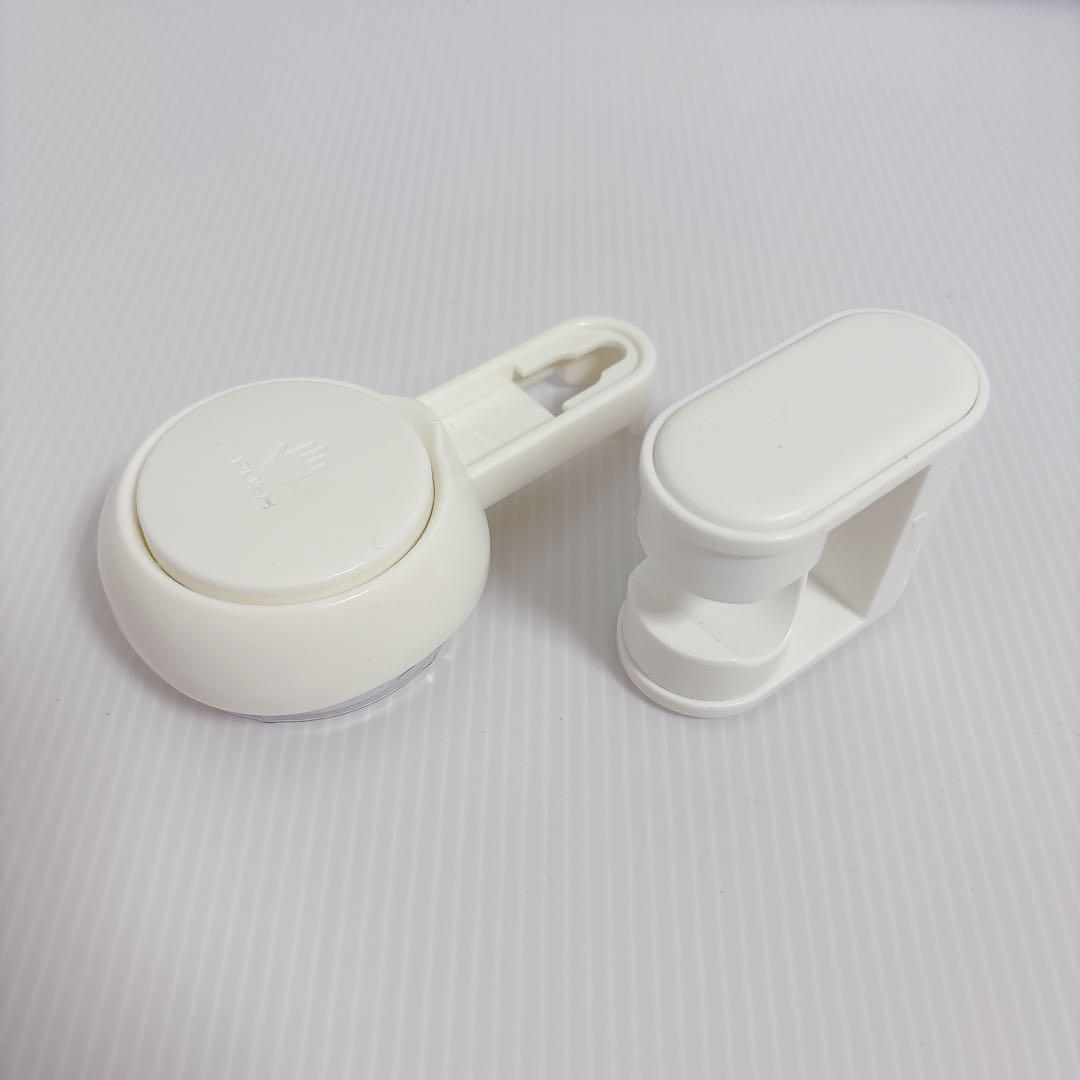 シャワーヘッドホルダー