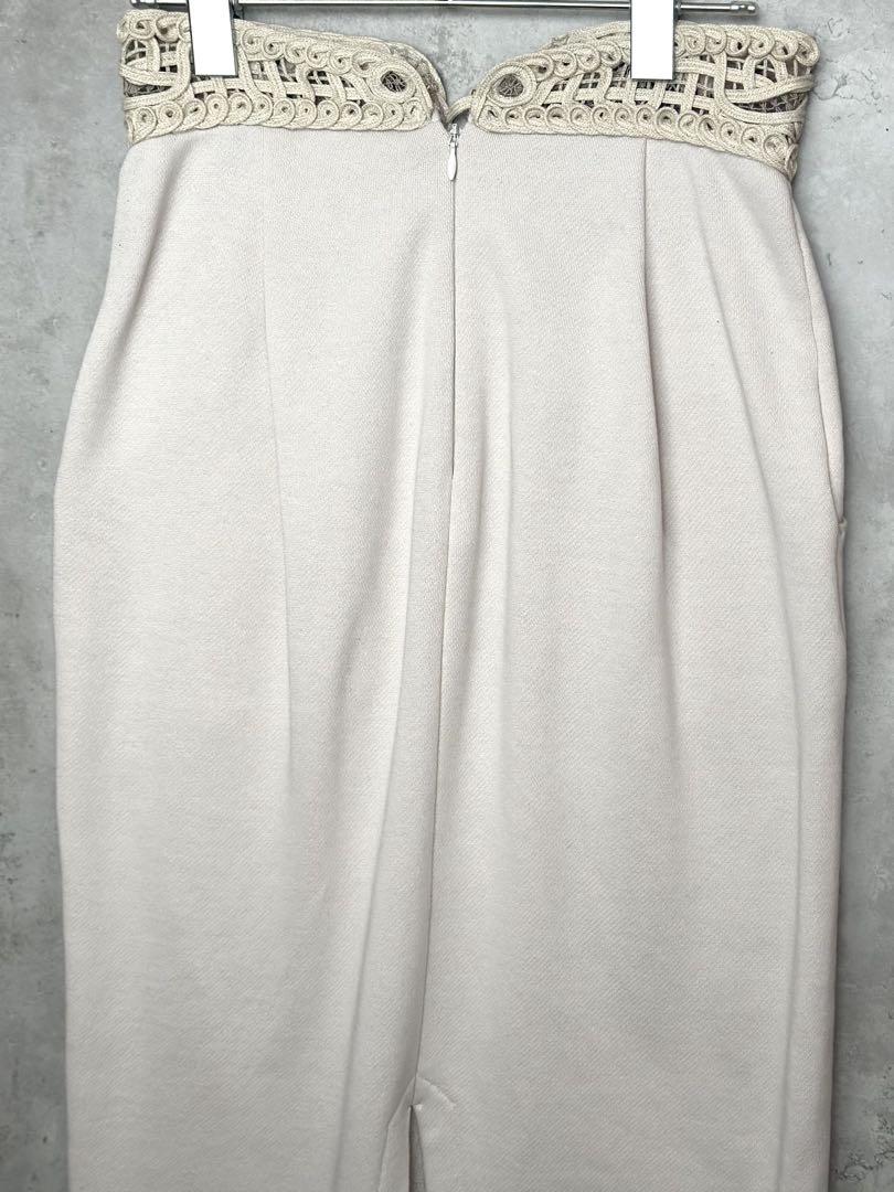 Skirt スカート
