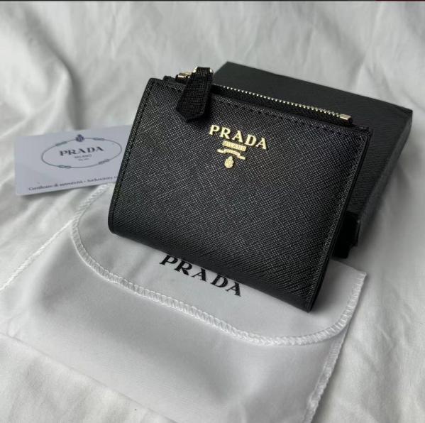 箱付き PRADA プラダ 三つ折り財布 コンパクト 財布