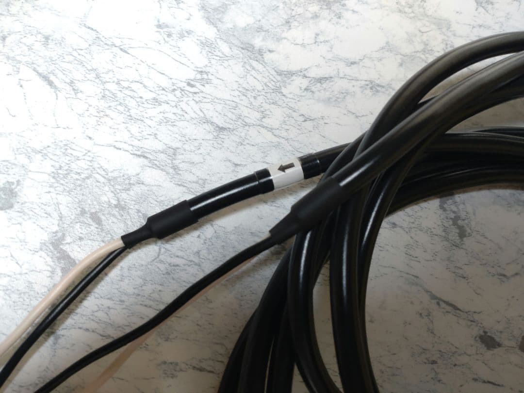 【最新作】1000段式カタパルト　スピーカーケーブル　2mペア　端末切りっぱなし 最新作】1000段式カタパルト スピーカーケーブル 2mペア 端末