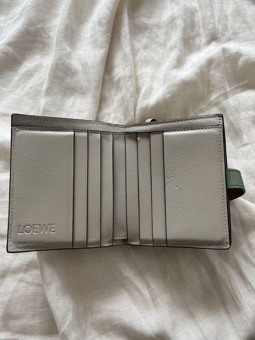 LOEWE 二つ折り財布 ミントグリーン