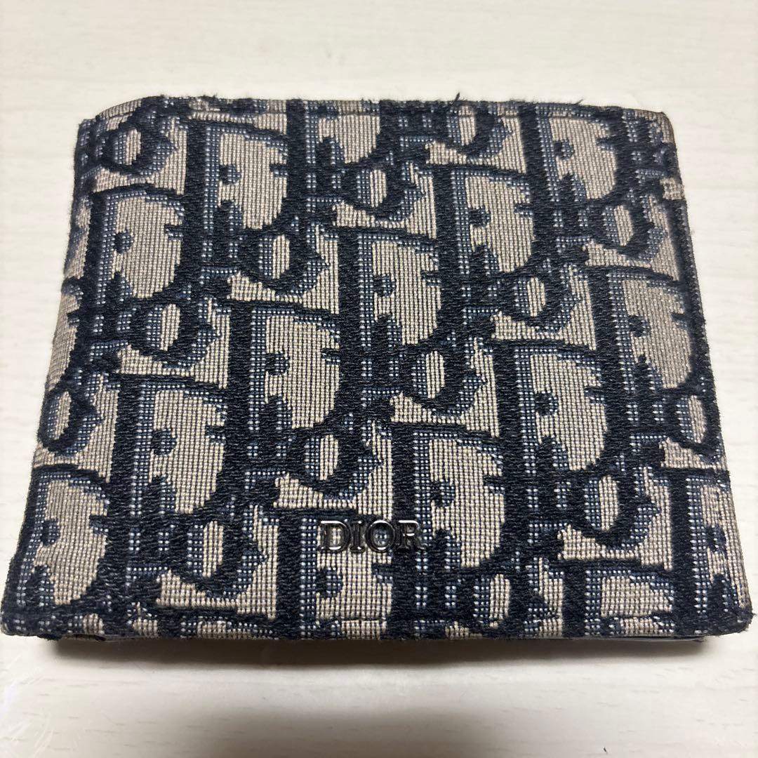 Dior 二つ折り財布 ロゴ入り