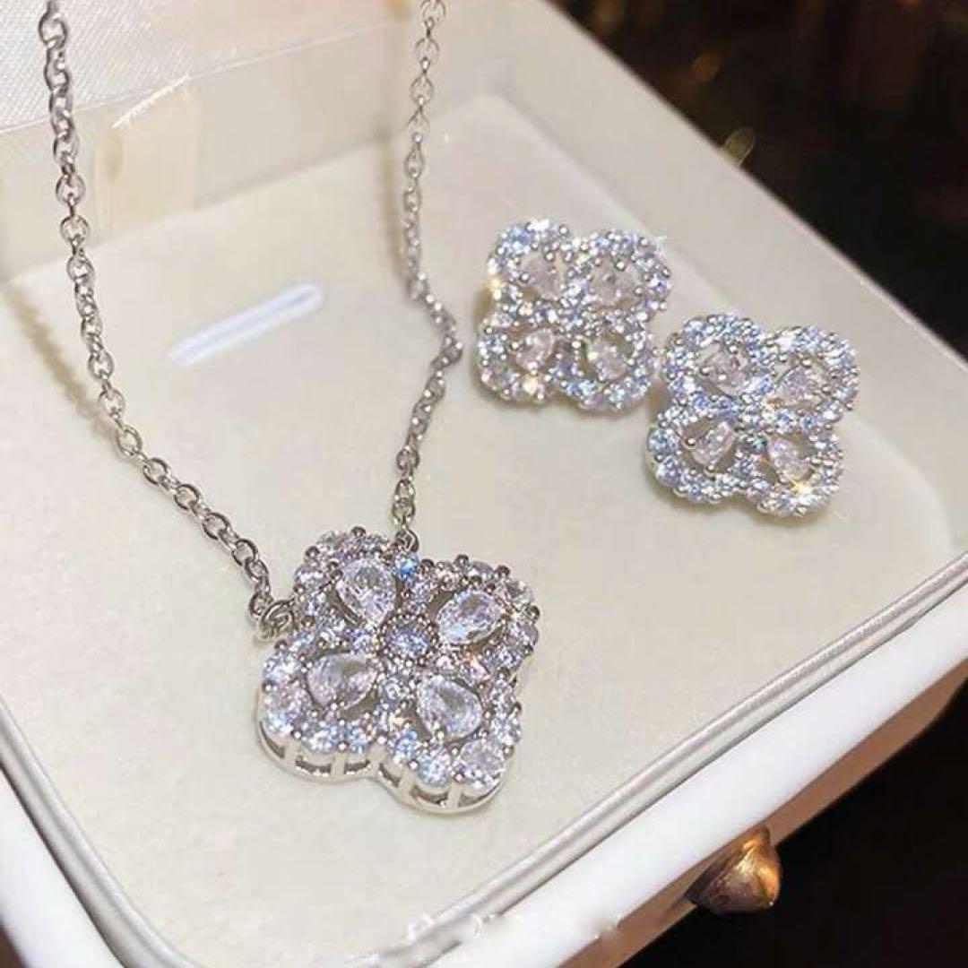 【楽天スーパーセール】 ダイヤモンド CZ 高級 クローバー セット ピアス ネックレス アクセサリー