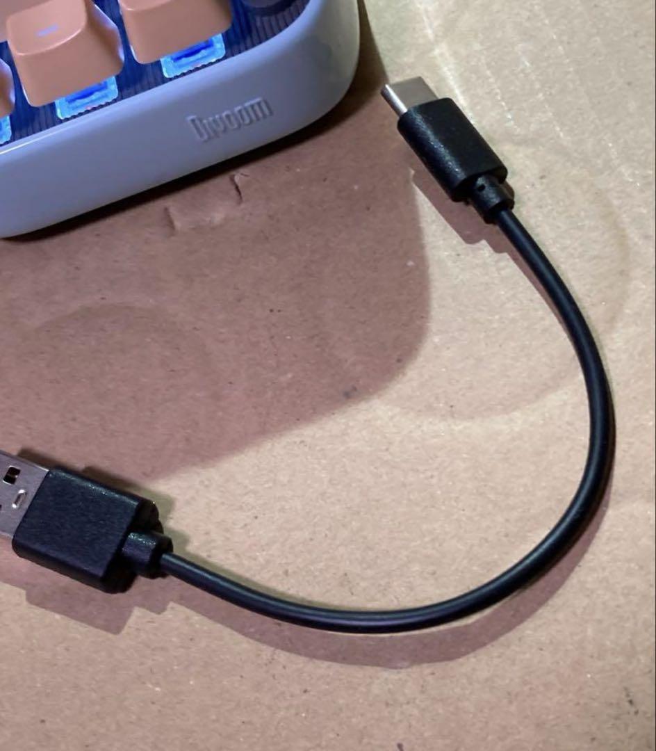 Divoom サウンドスピーカー　Bluetooth接続　中古　タイプCコード付 Divoom サウンドスピーカー Bluetooth接続 中古 タイプCコード付