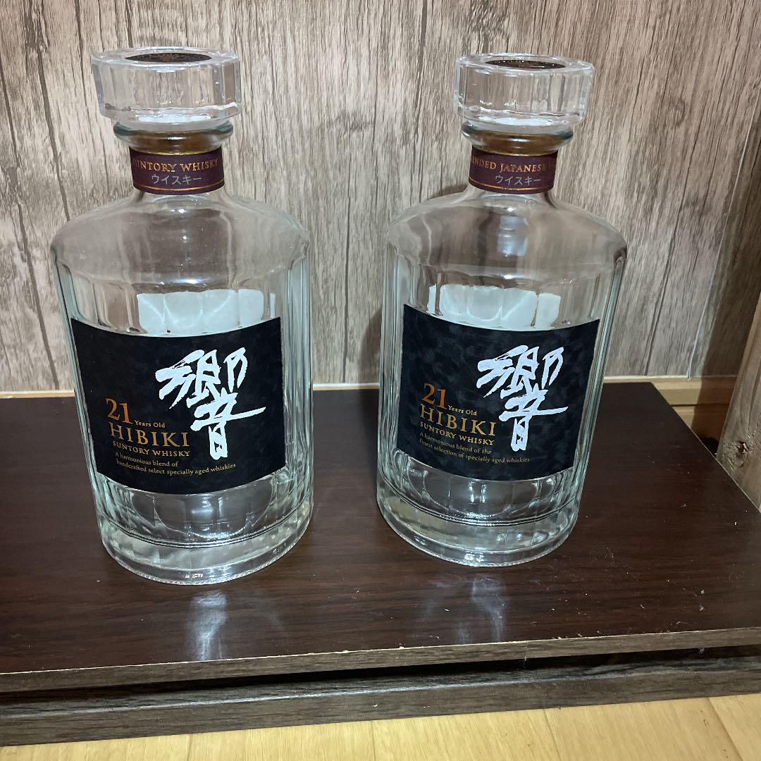 サントリー 響 21年 700ml ウイスキー　空瓶2本 サントリー 響21年 空瓶 2本