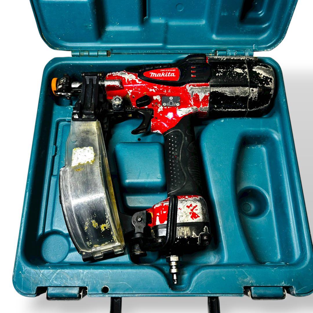 makita マキタ 41mm 高圧 ビス打機 AR410HR ネジ打機 レッドMakita