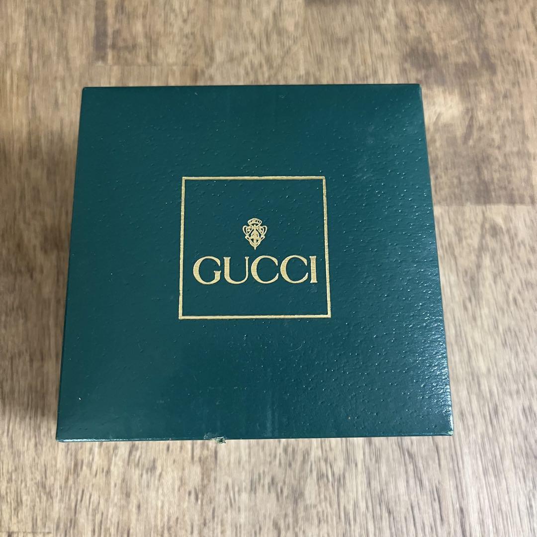 lucky →GUCCI ゴールド レディース時計　1500
