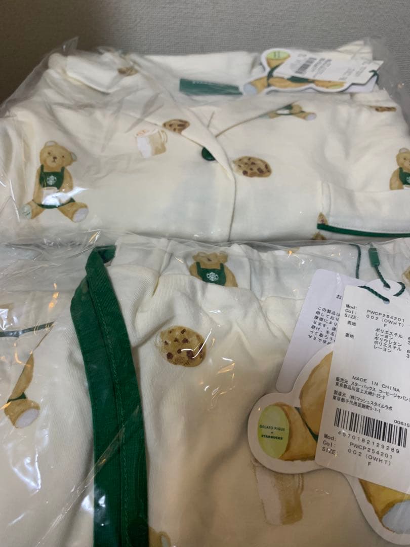 ジェラートピケ ベア柄ショートパンツとベア柄カットソーシャツ