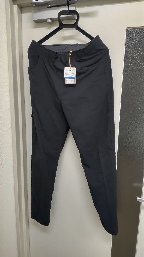 新品 ブラック　クアンダリージョガーズ　パンツ M