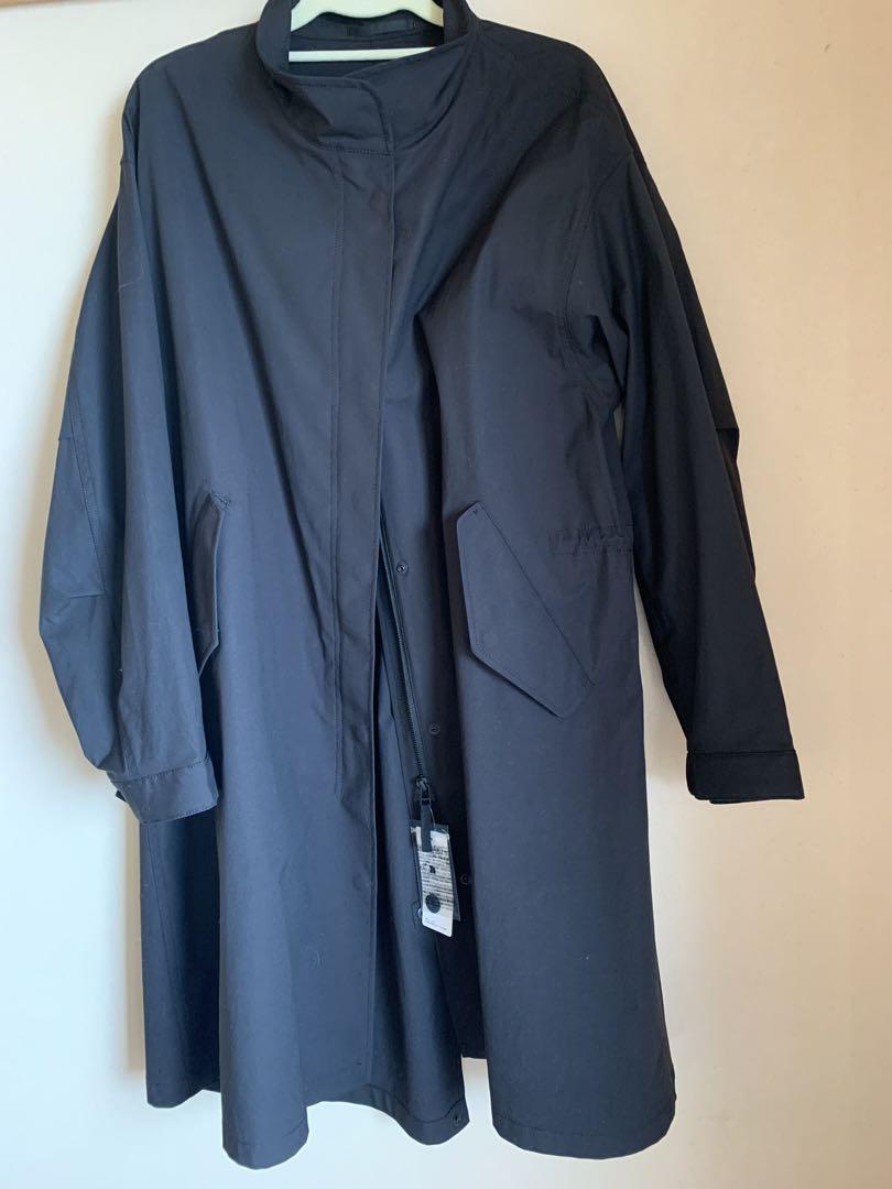 新品タグ付き　ユニクロ　UNIQLO モッズコート 2024 M 黒 新品 ユニクロ UNIQLO 撥水 モッズコート 2024 ブラック 黒 XL