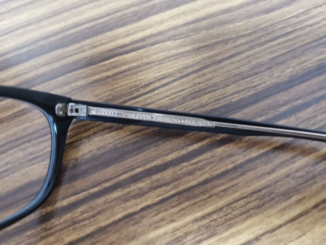 オリバーピープルズ