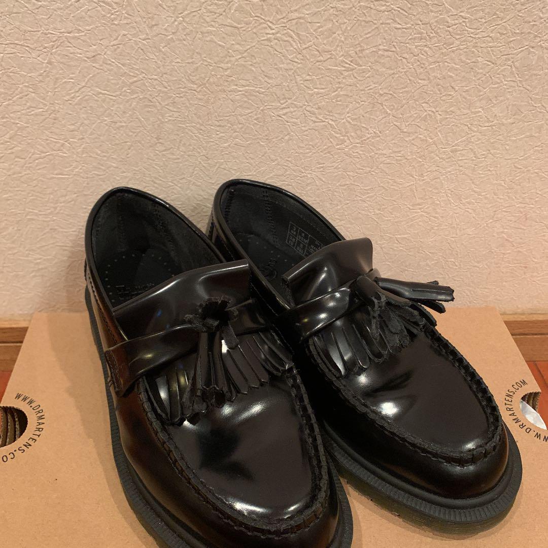 在庫新品 Dr.Martens ドクターマーチンタッセルローファー 6AKra-m32242986210 低価定番