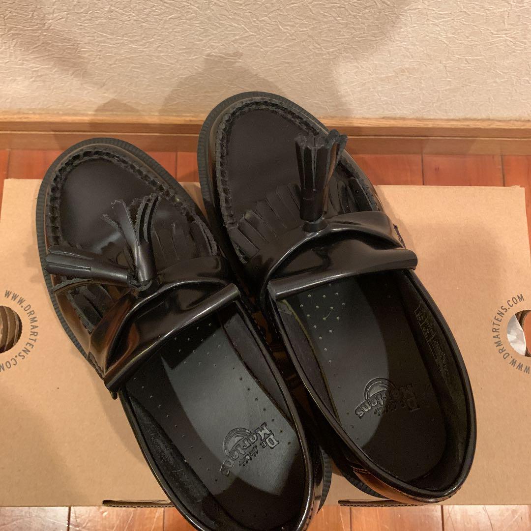 在庫新品 Dr.Martens ドクターマーチンタッセルローファー 6AKra-m32242986210 低価定番
