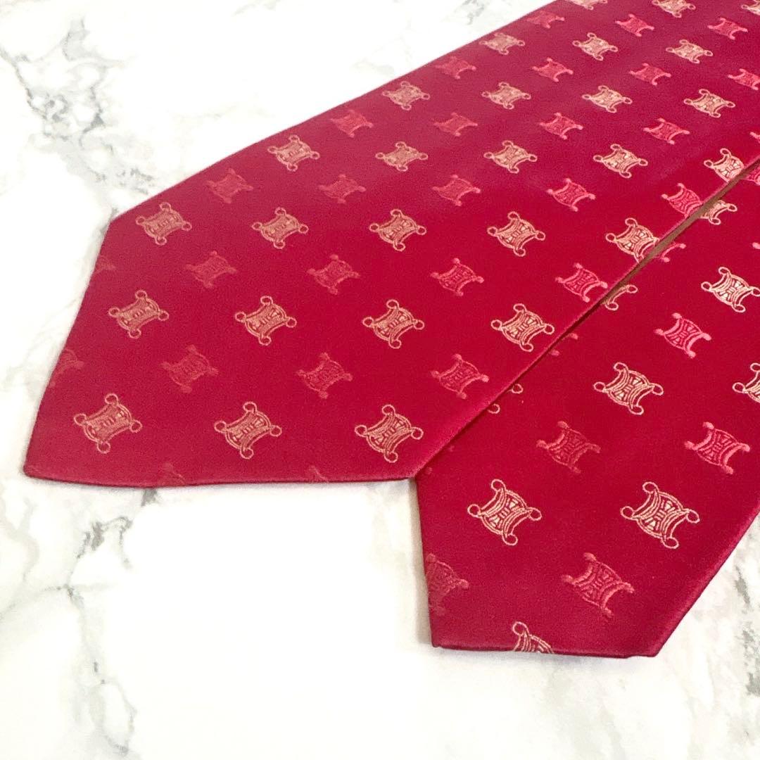 ✨ほぼ未使用✨CELINE ブランドの象徴 全面トリオンフロゴ仕様② ネクタイ ✨ほぼ未使用✨CELINE ブランドの象徴 全面トリオンフロゴ仕様② ネクタイ