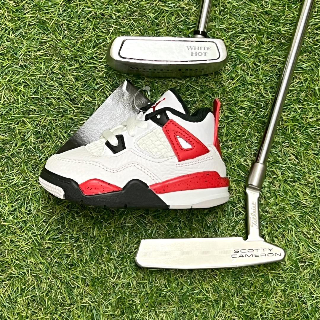 NIKE - 【オマケ付き】　NIKE ジョーダン4 パターカバー　グレー　レッド 注目度◎】ナイキ エアジョーダン 4 レトロ WT-L パターカバー