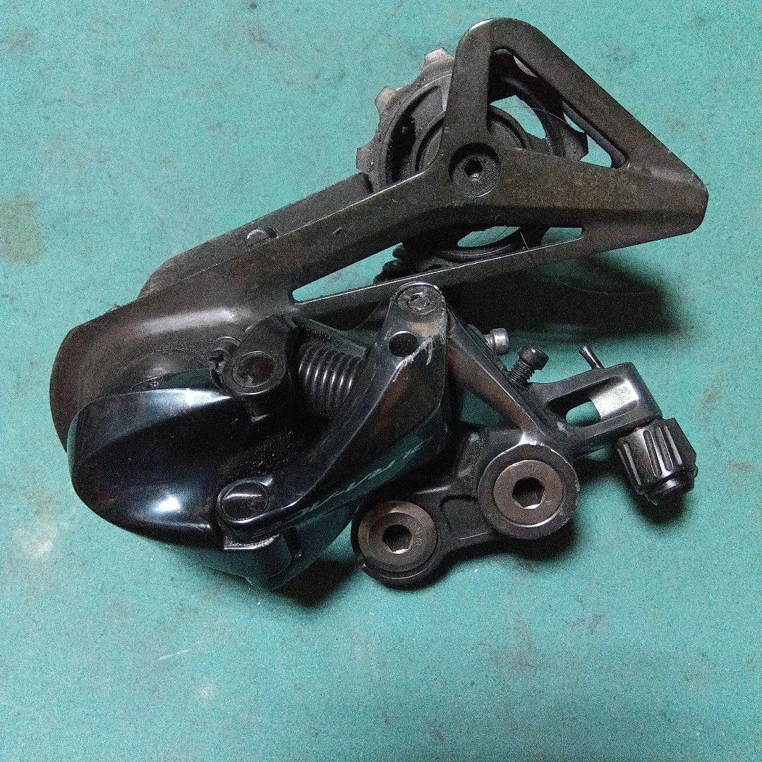 リアディレイラー目立った傷や汚れなし