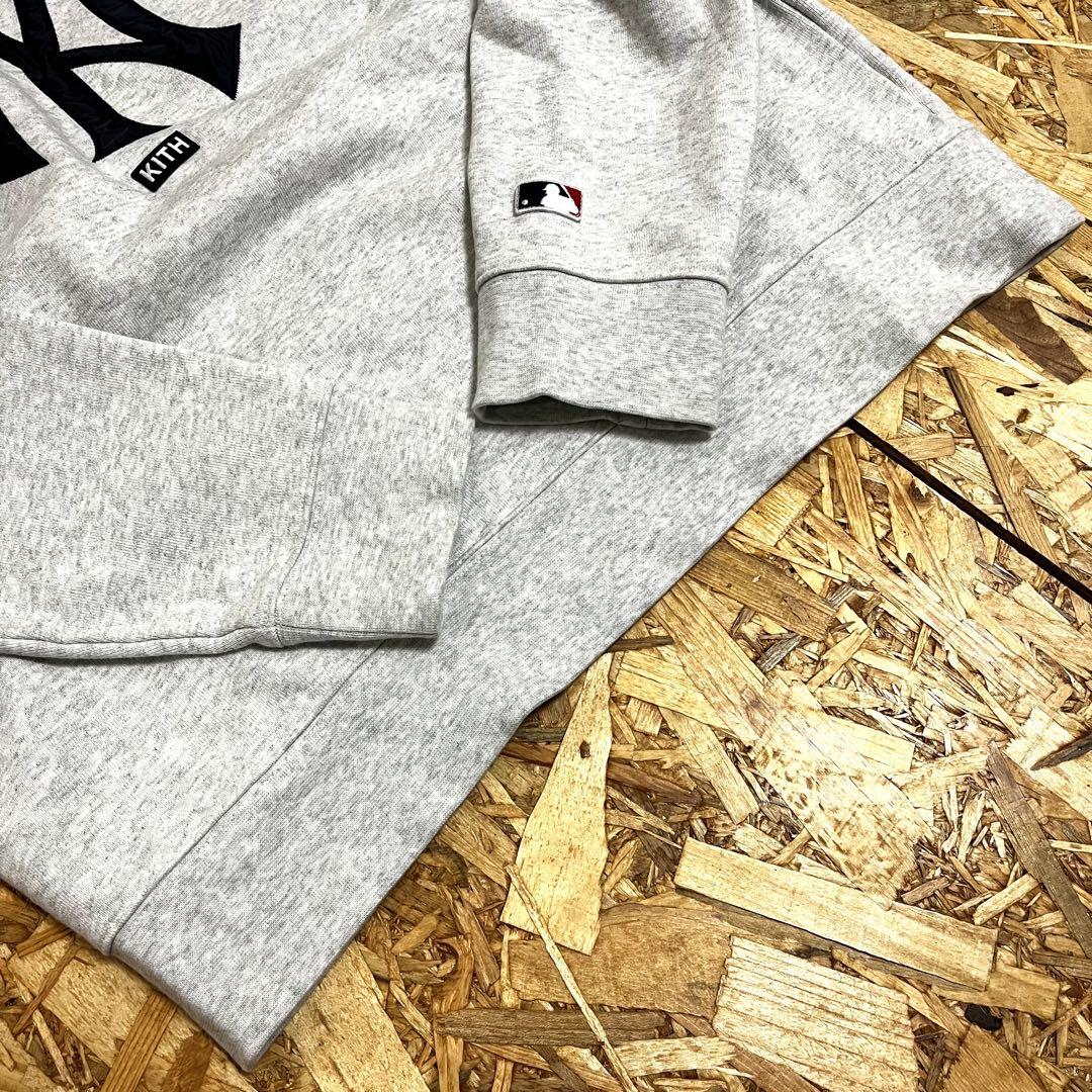【即完品】 KITH MLB Yankees Crewneck スウェット Kith For Major League Baseball New York Yankees Satin