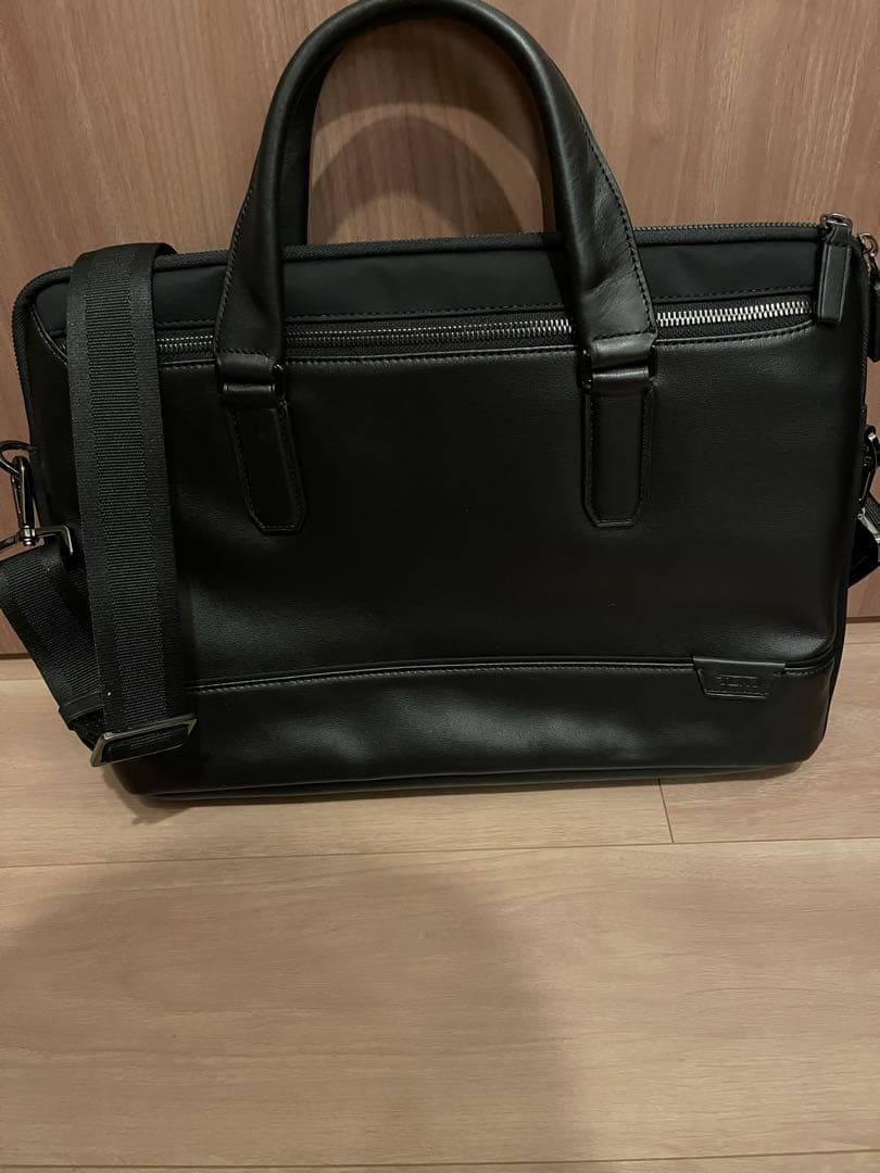TUMI HARRISON SYCAMORE SLIM BRIEF