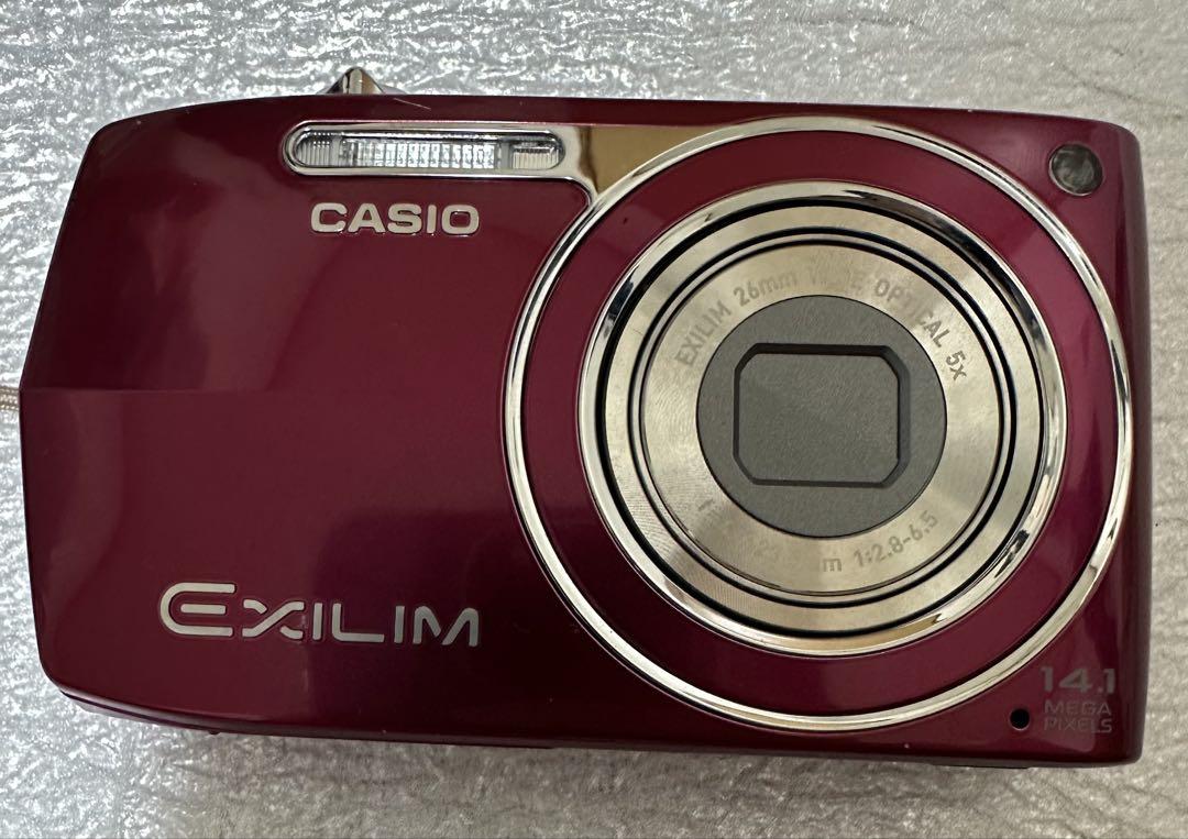 ピンクの猫　EXILIM 14.1メガピクセル パープル EX-Z2000