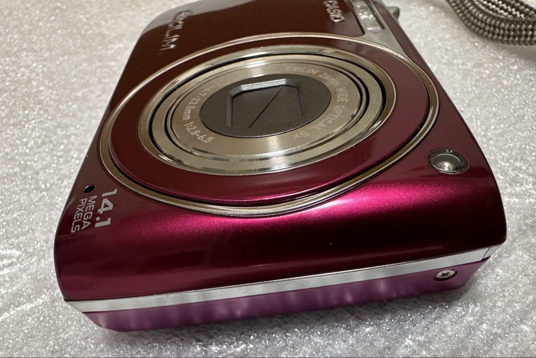 ピンクの猫　EXILIM 14.1メガピクセル パープル EX-Z2000