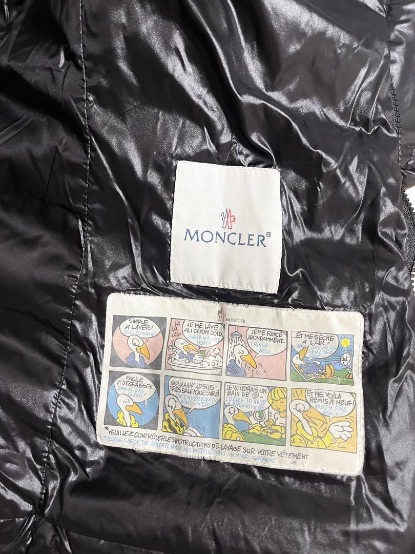 MONCLER モンクレール　モンクレ　ダウンジャケット　ダウン　ブラック