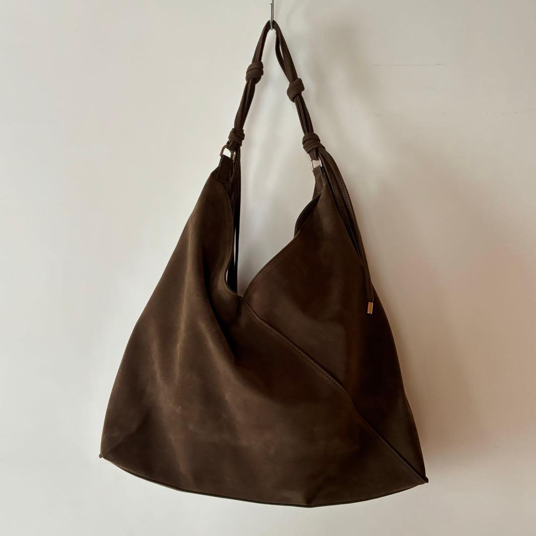 LE VERNIS(ル・ベルニ) Knot handle bag
