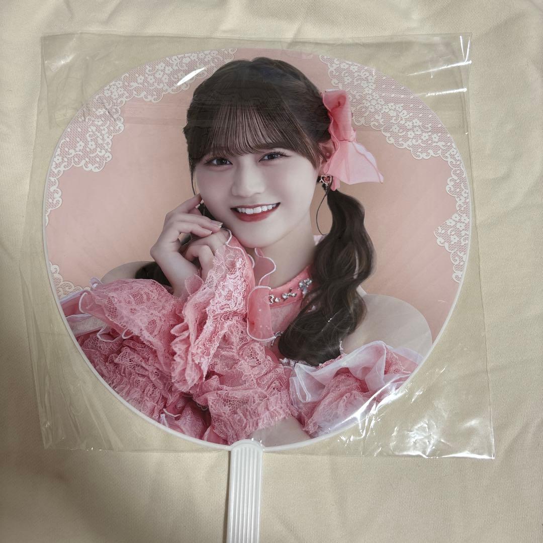 髙松瞳 うちわ♥に近い