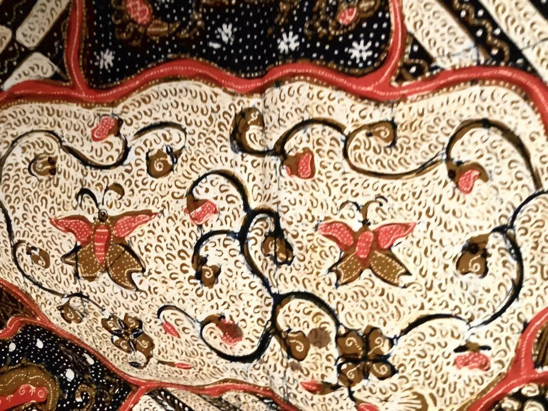 インドネシア【バティック生地 】手描き 着分　112×244㎝　パッチワーク柄