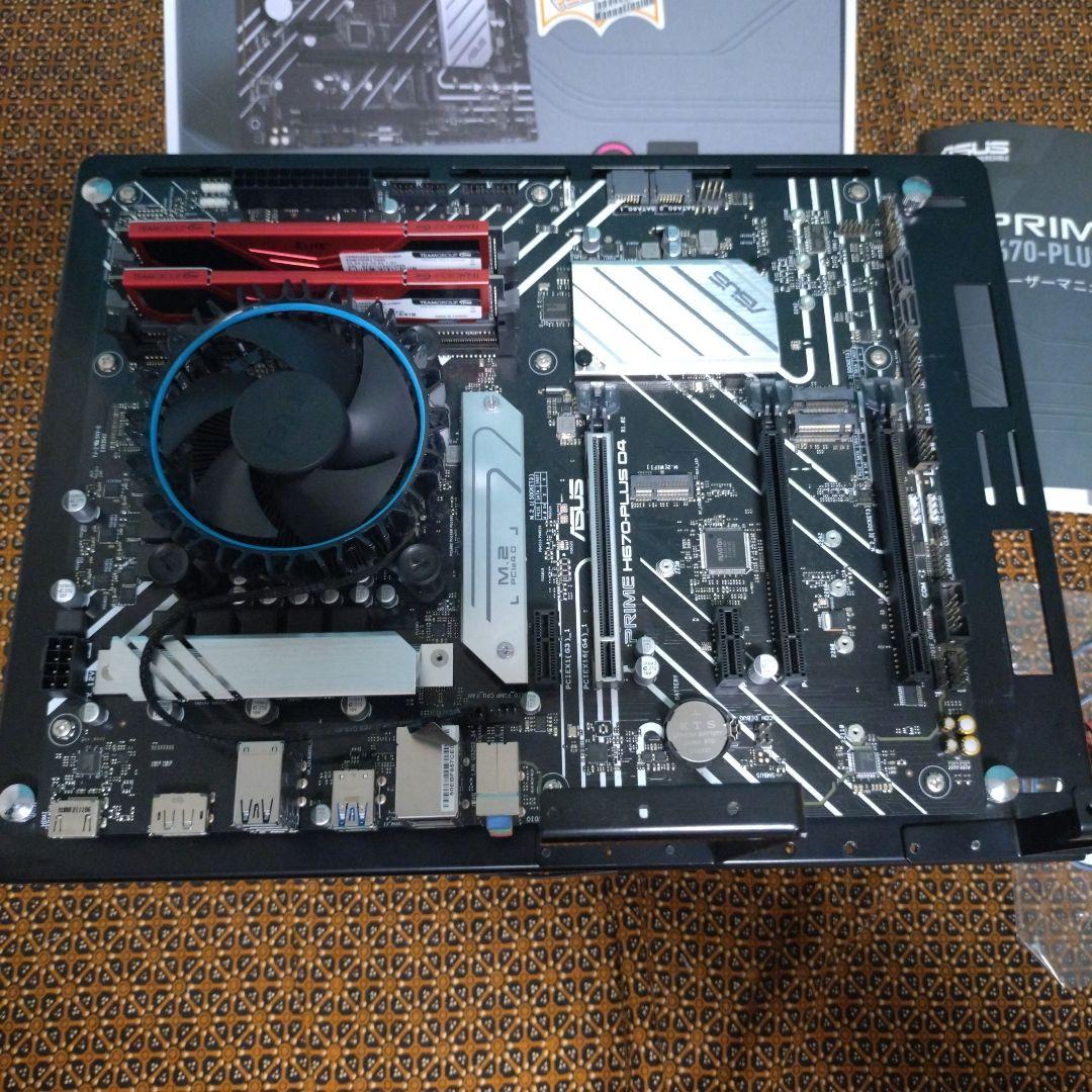 ASUS H670-PLUS D4 マザーボード 本体