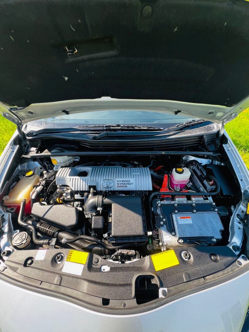 平成24プリウス　Ｓ　ツーリングセレクション・Ｇ’ｓ c