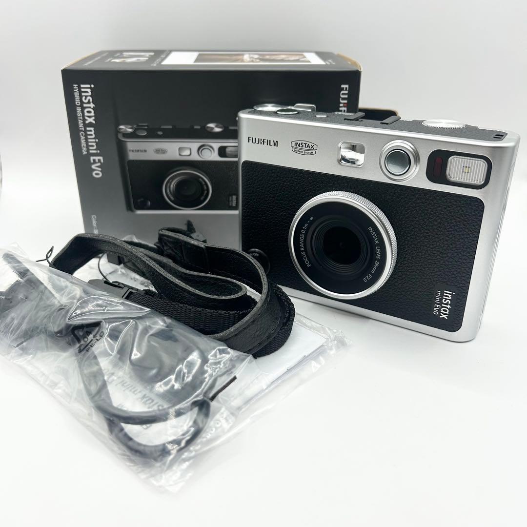 instax mini Evo ブラック インスタントカメラ チェキ 匿名配送