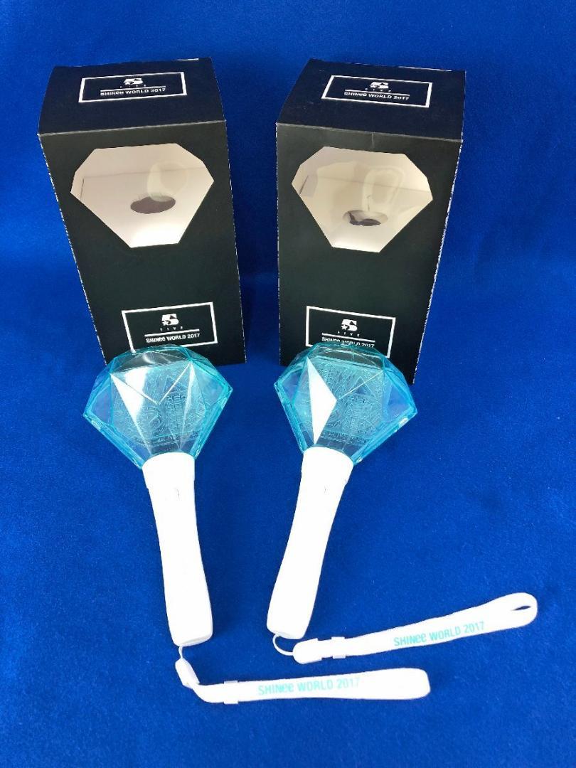 SHINee - SHINeeペンライト2個セット 美品】SHINee WORLD 2017 ~FIVE~ ペンライト 2個 - メルカリ
