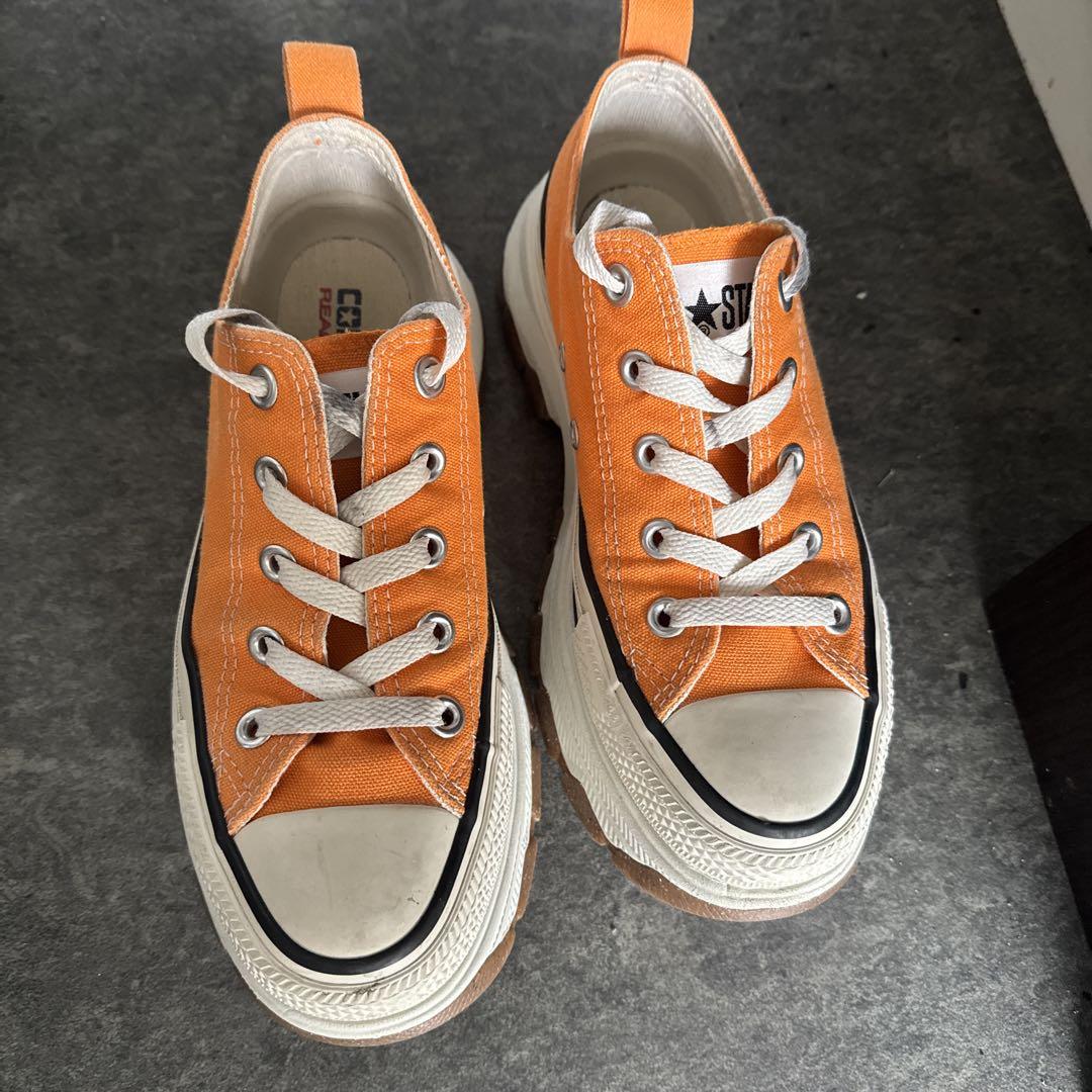 CONVERSE オレンジ 厚底スニーカー