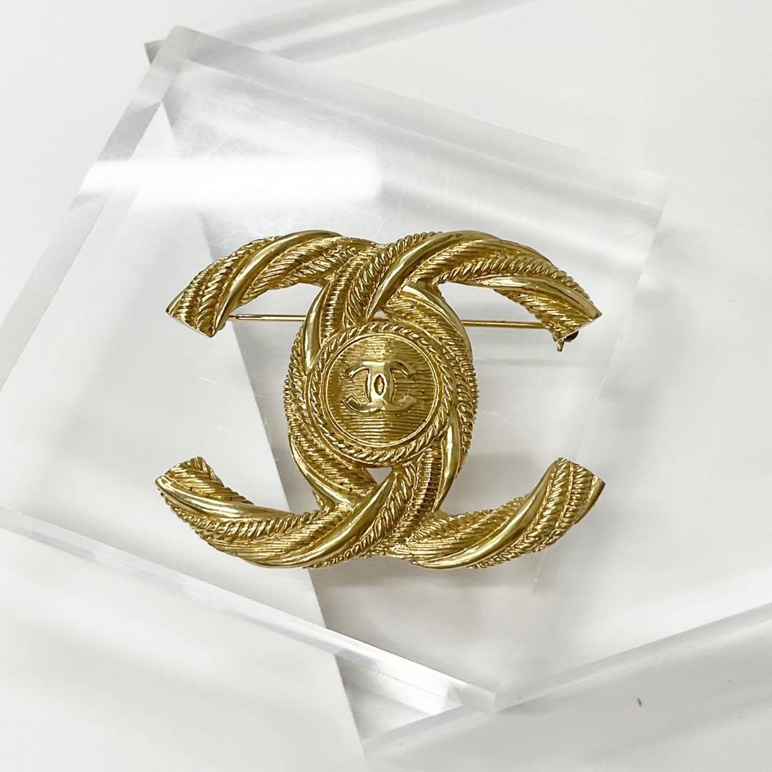 シャネル ブローチ ココマーク ゴールド