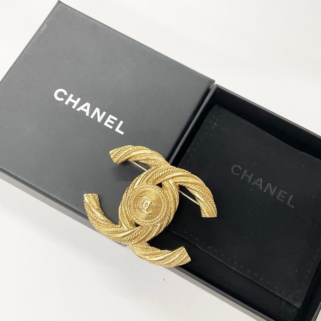 シャネル ブローチ ココマーク ゴールド