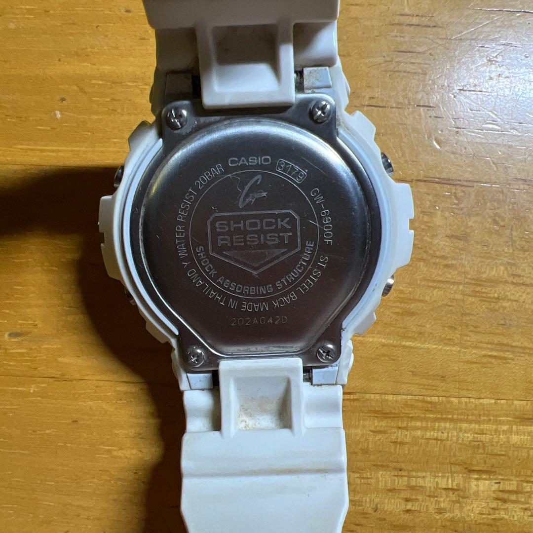 ソーラー腕時計