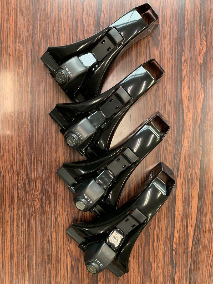 Terzo EF4TM ルーフキャリアベース 中古品