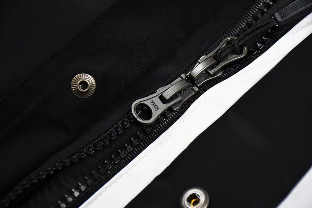 Sロゴ マウンテンパーカーM