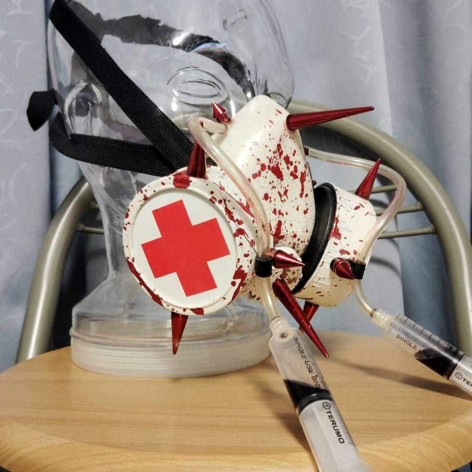 個人装備 Blood-sucking spiked mask