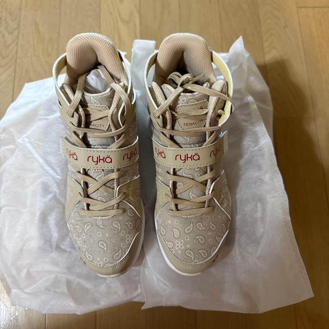 【ryka】⭐︎プレゼント付き⭐︎TENACITY サンド/ペイズリー US 6M 【ryka】⭐︎プレゼント付き⭐︎TENACITY サンド/ペイズリー US 6M